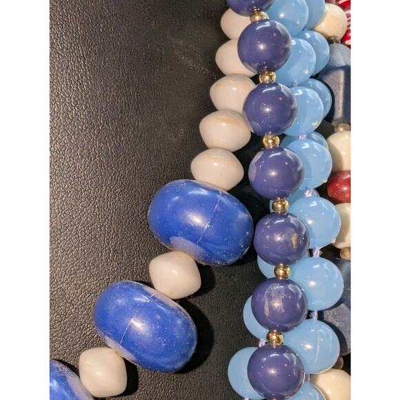 Lot of Five Vintage Acrylic Red White Blue Beaded Necklaces to Mix or Match - Picture 3 of 6
